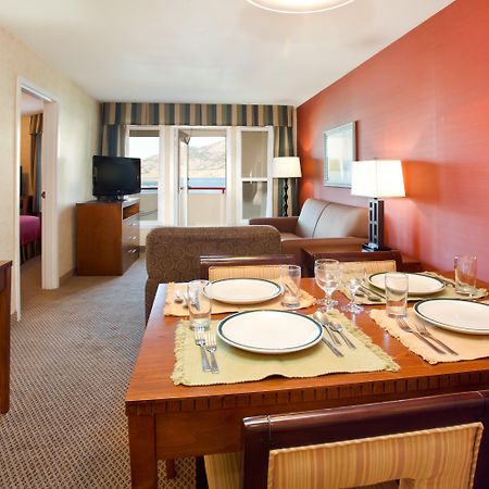 Holiday Inn Hotel & Suites Osoyoos By Ihg Bilik gambar